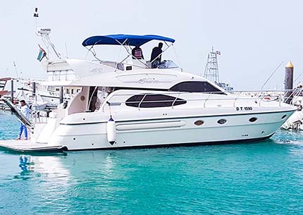 Luxury Yacht 55 Feet